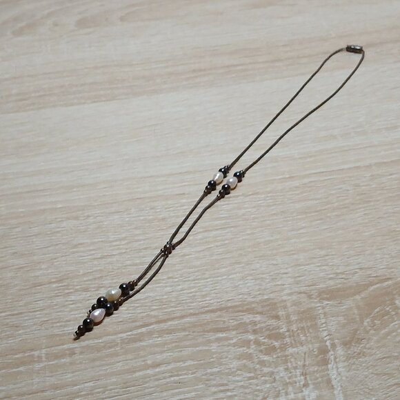 Vintage Beaded Costume Jewelry Black & White #5 - Picture 11 of 11